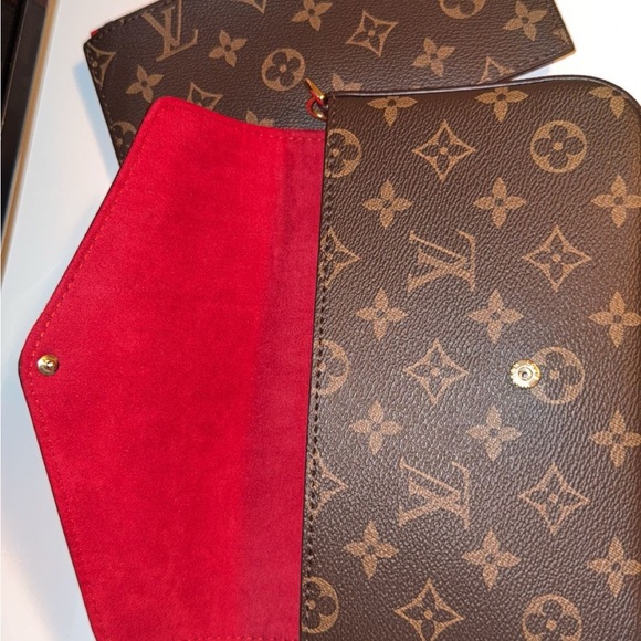 Louis Vuitton Brown Monogram Women's Bag - Picture 5 of 8